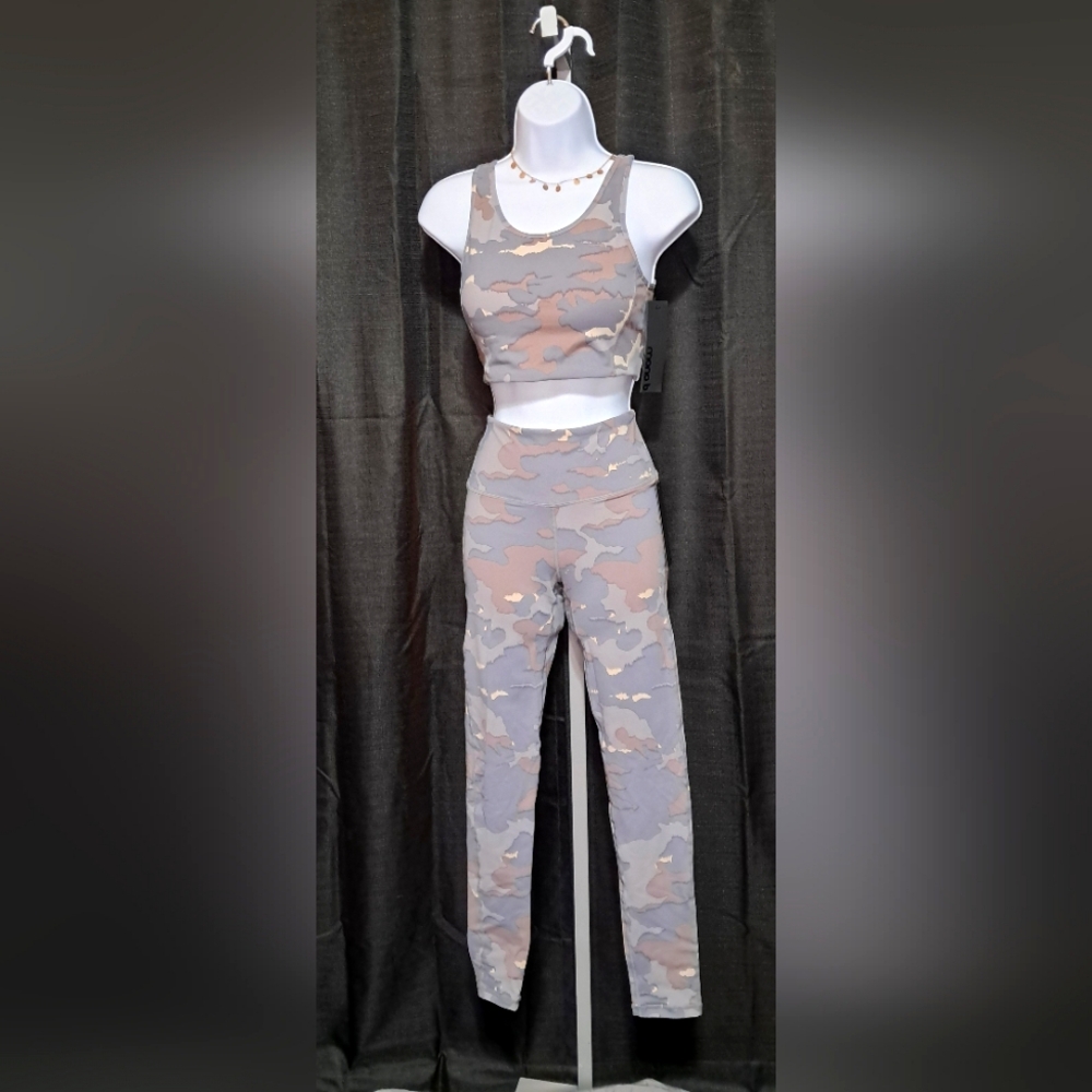 Camouflage Women's Workout SportsTank and Pants Set